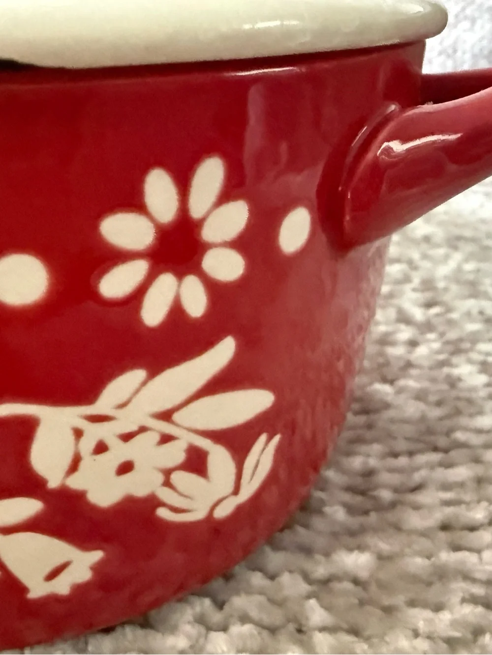 Pioneer Woman Fancy Flourish Mini Cocotte Lid  1 Quart Red Brand New Has Flaw